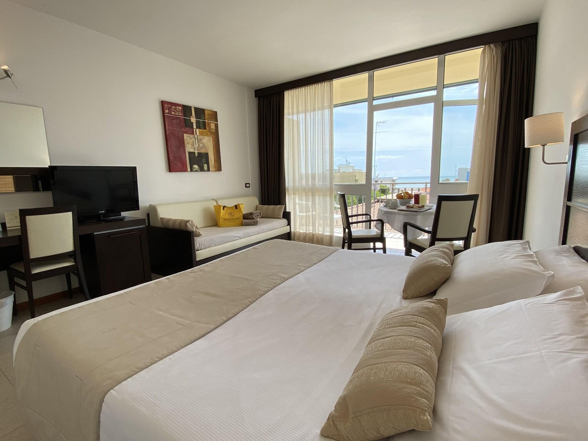 Palace Regina Hotel 4*