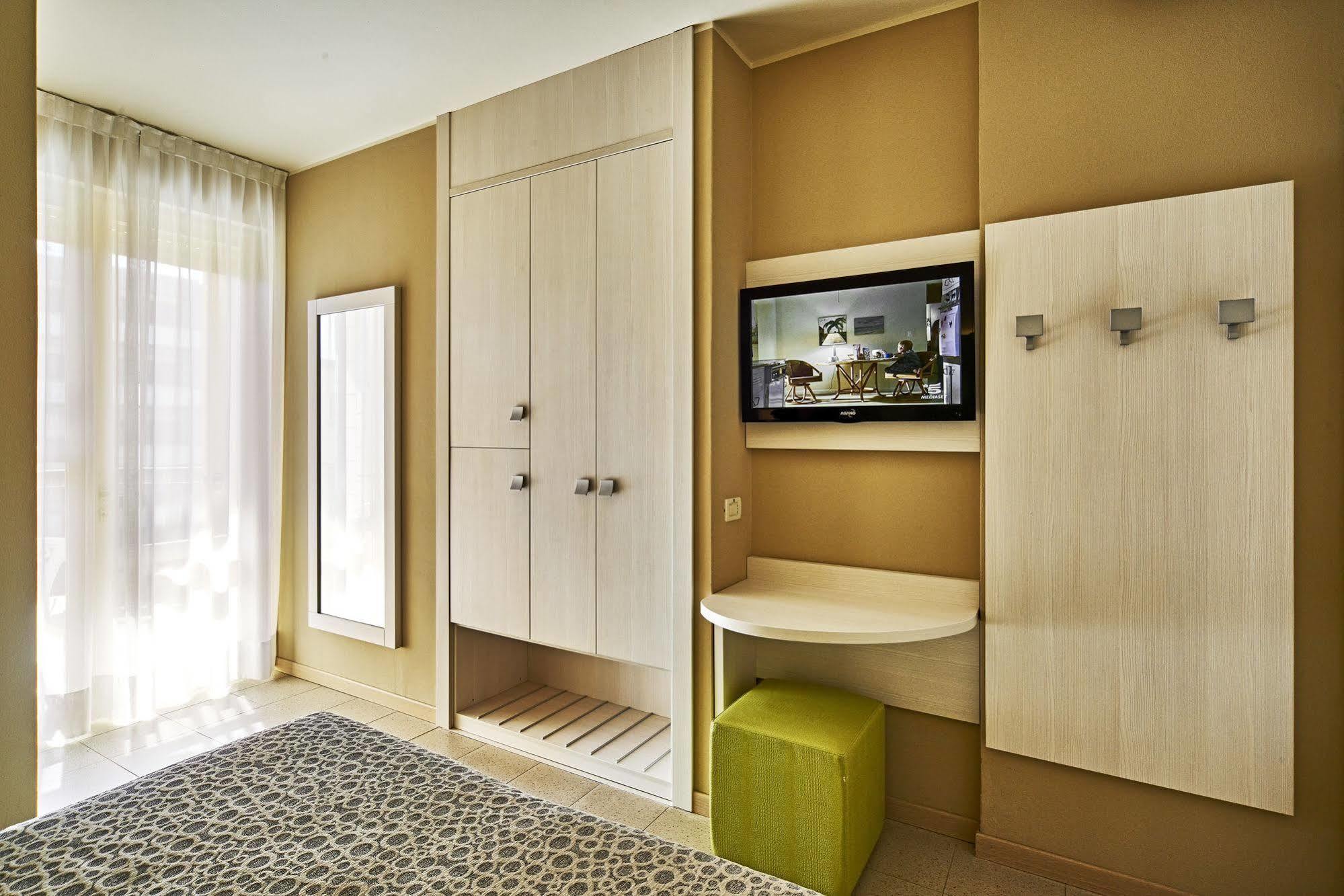 Palace Regina 4*